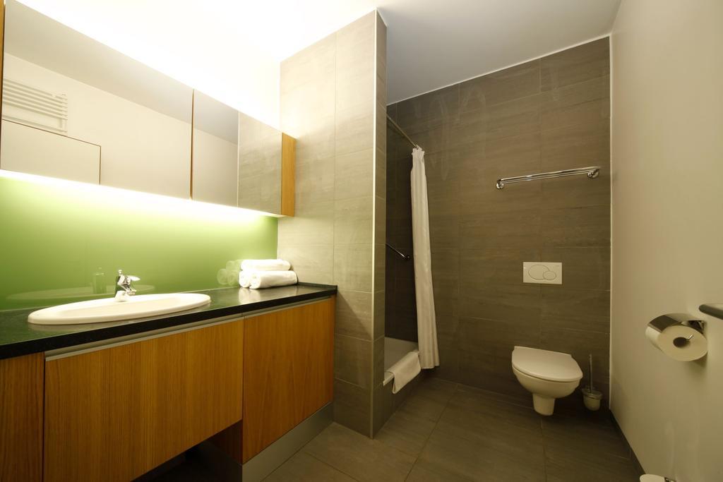 Modern Apartment With Lake View Balatonlelle Habitación foto